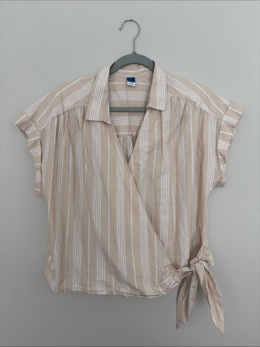 Old Navy Beige and White Striped Wrap Cotton Blouse Size Large